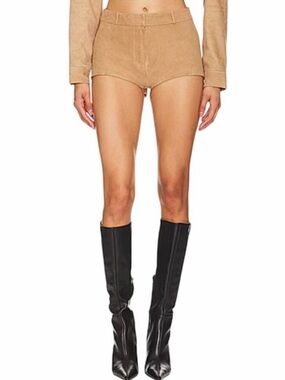 Lamarque Revolve Annaise Goat Suede Mid Rise Short Shorts in Latte Brown. Size L